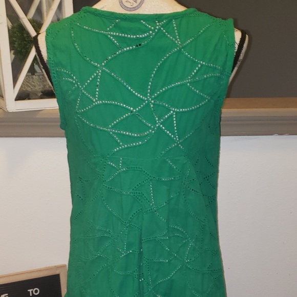 Cabi Green Eyelet Gemma Tank Top Style 5036 - Picture 6 of 7